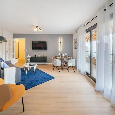 Apartment Monte Carlo Monaco Border, Swimming Pool, Parking, View, Terrace Beausoleil